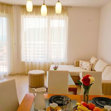 Apartment Marina Residence - Апартамент Марина Резидънс Kavarna Eksteriør billede