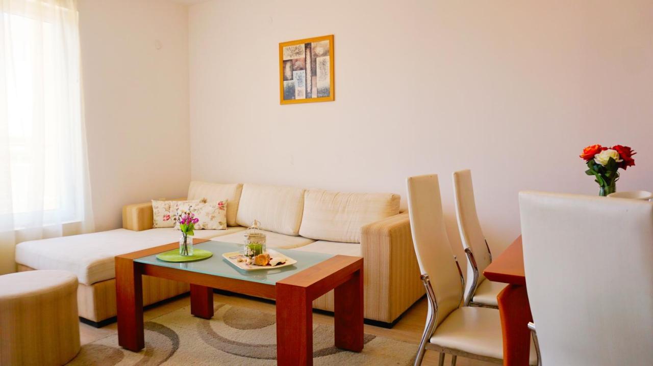 Apartment Marina Residence - Апартамент Марина Резидънс Kavarna Eksteriør billede
