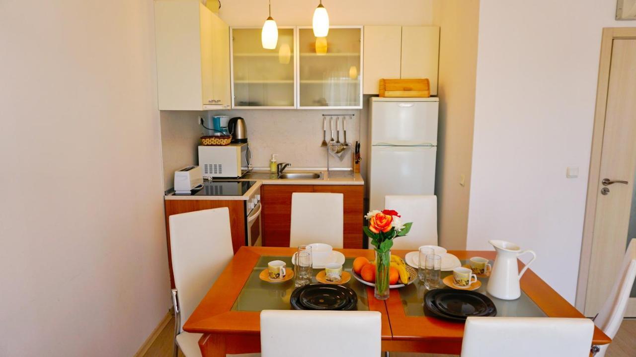 Apartment Marina Residence - Апартамент Марина Резидънс Kavarna Eksteriør billede