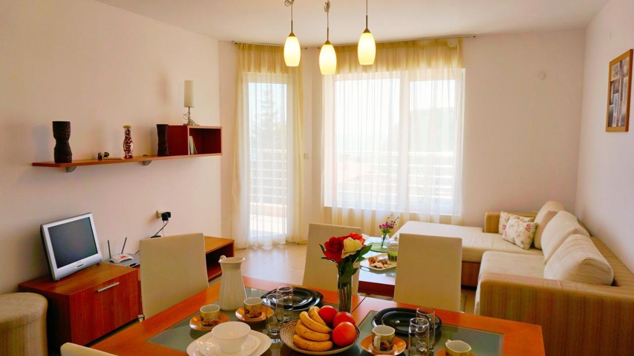 Apartment Marina Residence - Апартамент Марина Резидънс Kavarna Eksteriør billede