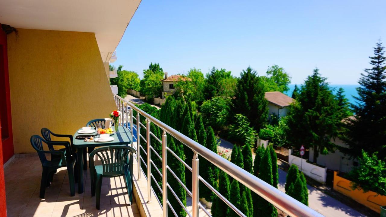 Apartment Marina Residence - Апартамент Марина Резидънс Kavarna Eksteriør billede