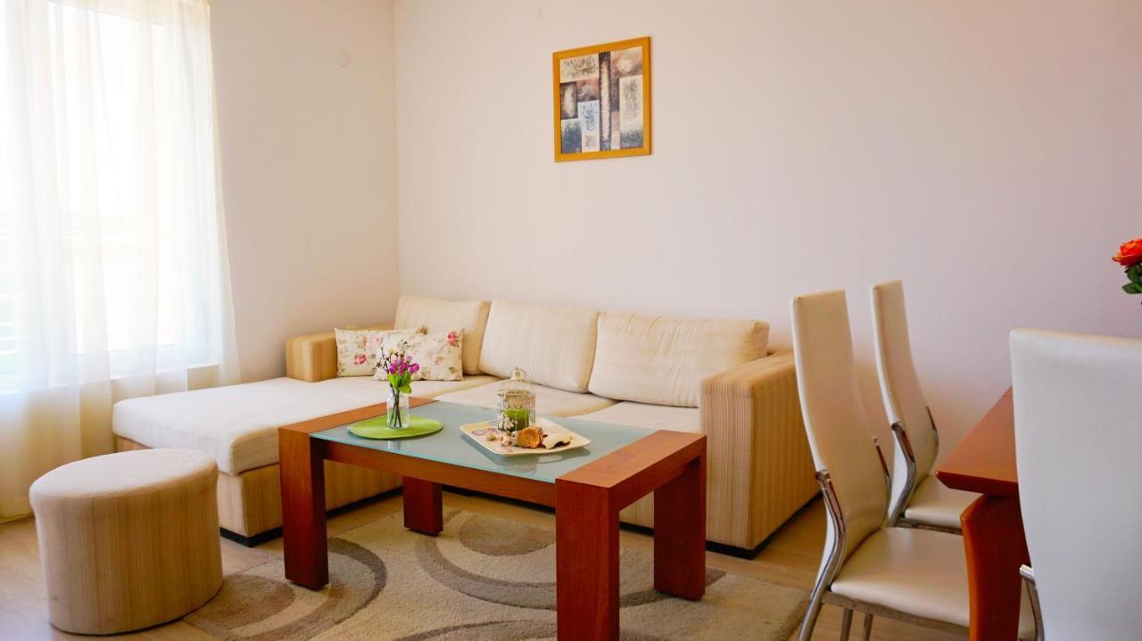 Apartment Marina Residence - Апартамент Марина Резидънс Kavarna Eksteriør billede